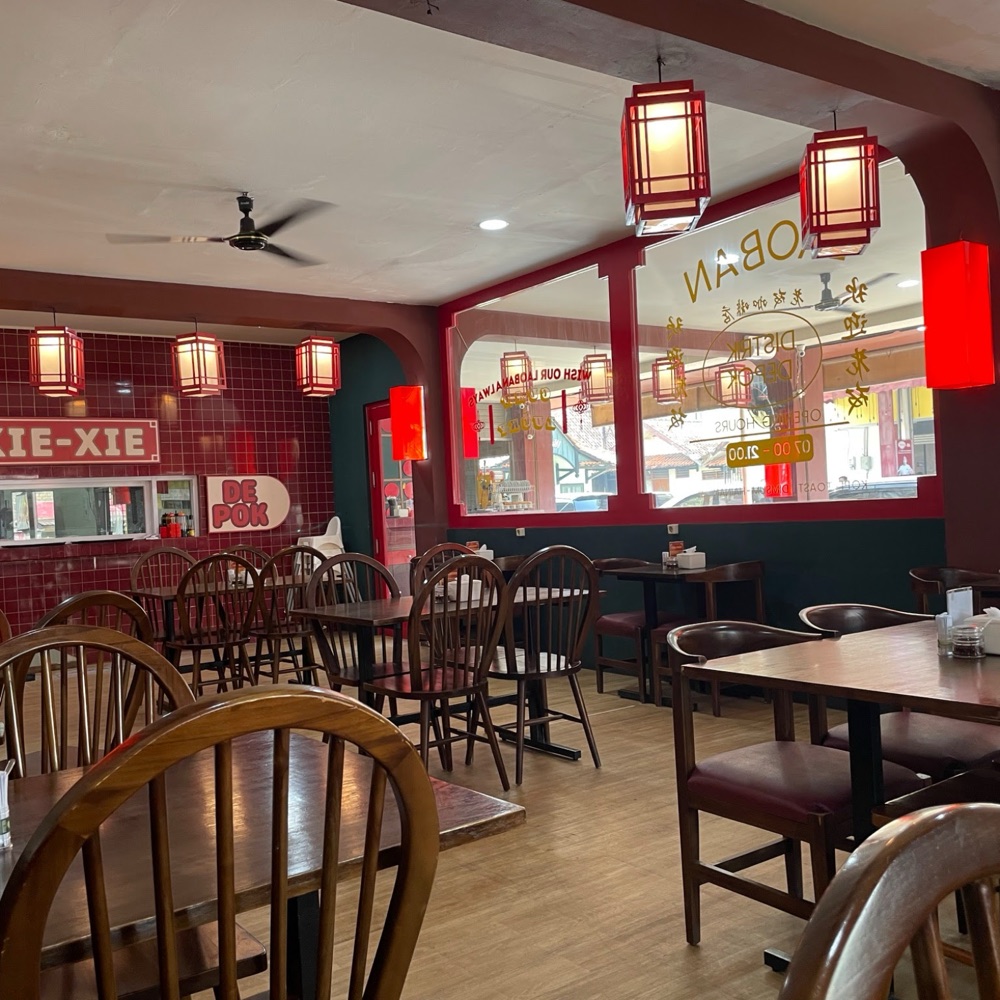 Laoban Kopitiam Depok — Distrik Depok storefront interior